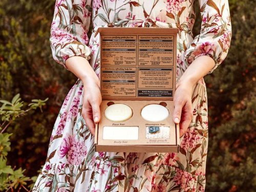 N.A.E. tests online sales and zero plastic packaging with Amazon