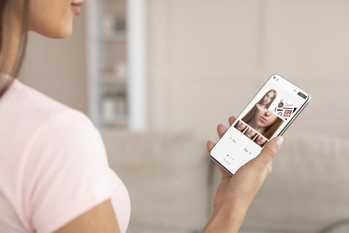 Virtual makeup try-ons are now possible for Instagram Shopping
